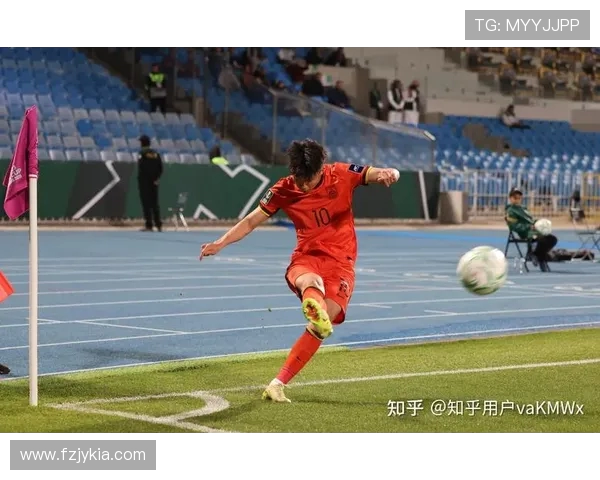 中国队在国际赛场迎战卡国队全力争胜展现实力与团结精神